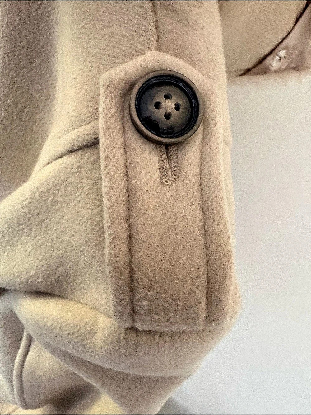 Vintage Bebe Beige Wool Trench Coat w/ 100% Rabbit Fur Collar Size Medium - Picture 8 of 9